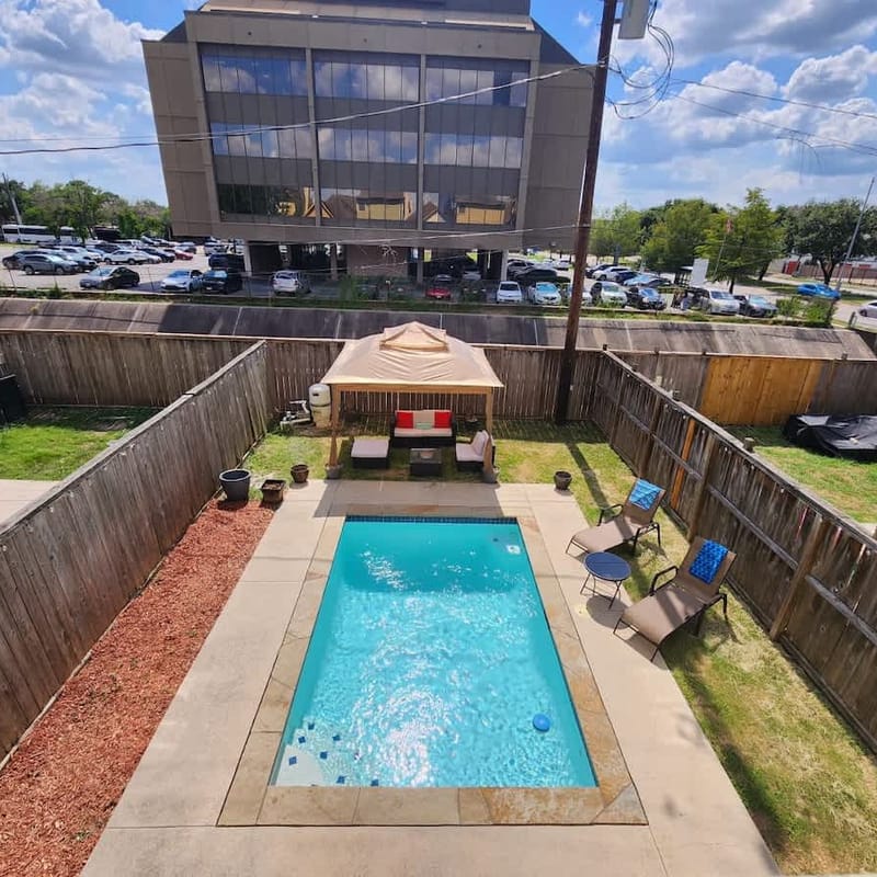 FIFA Stay | Dual Home | Private Pool | Sleeps 16